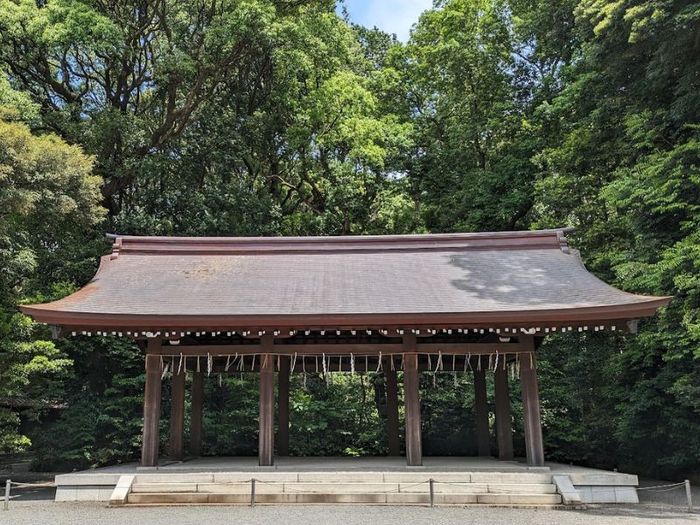 Khám phá ngôi đền Meiji Jingu linh thiêng của Nhật Bản