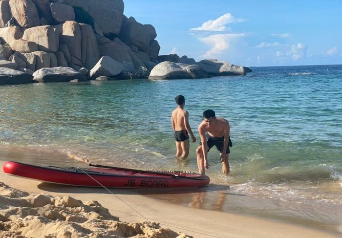 Đánh giá trải nghiệm tắm biển bằng thuyền SUP Mũi Dinh và cắm trại ở Ninh Thuận 4