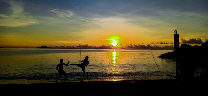 Đánh giá hành trình cắm trại tại Vĩnh Hy và ngắm hoàng hôn đầy lãng mạn.