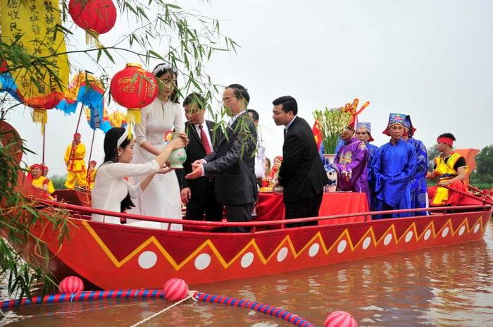 Lễ hội Hoa Lư tại Ninh Bình - Dấu ấn văn hóa của cố đô.