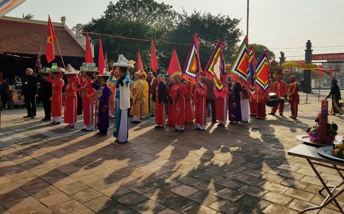 Lễ hội Ninh Bình - Nơi linh thiêng với nhiều lễ hội đặc sắc 17