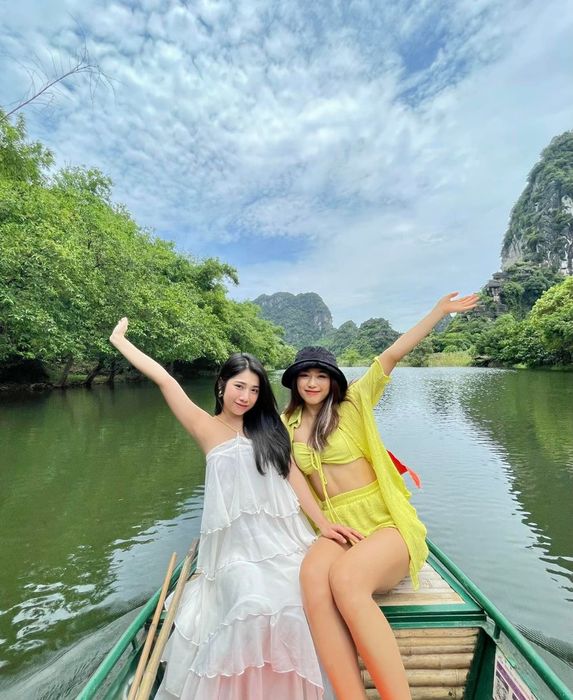 Một ngày khám phá Ninh Bình cùng cô nàng nổi tiếng trên TikTok Hồng Nhung 11