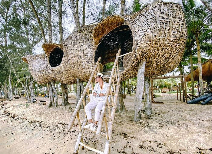 Hola Beach Glamping, một khám phá mới của Cường Quốc Phạm khi đến Phan Thiết lần này