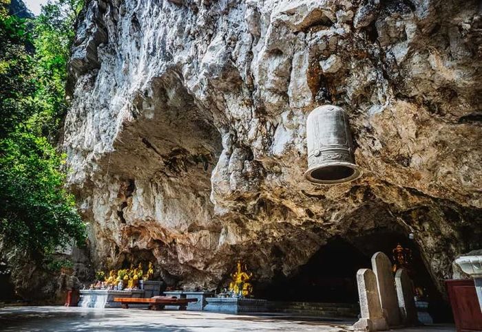 Tuyệt Tình Cốc Ninh Bình với vẻ đẹp tiên cảnh mang hơi thở lịch sử hào hùng 5