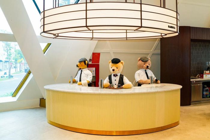 Hãy check in tại Bảo tàng gấu Teddy thú vị trong Grand World Phú Quốc 7