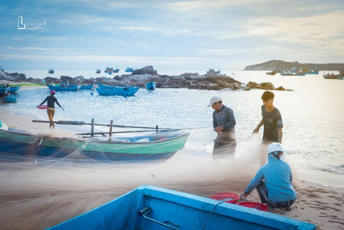 Bình minh trên Làng chài An Hải vào một ngày đầu thu thứ bảy