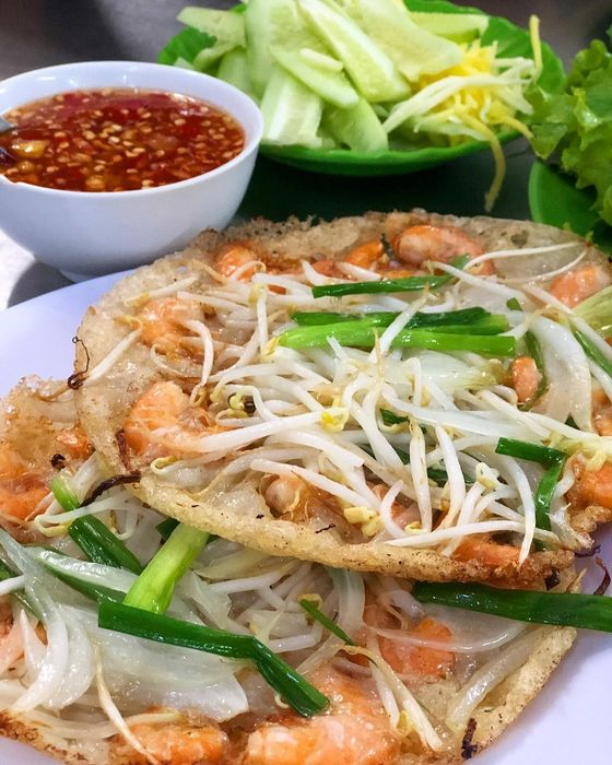 Nếm thử bánh xèo Phú Yên - Món ngon độc đáo bạn không thể bỏ lỡ