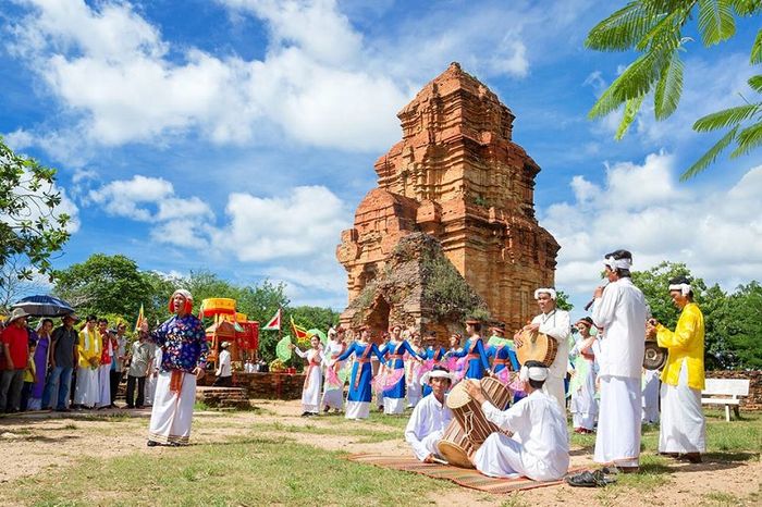 Giai thoại tháp Chăm Poshanư và đặc điểm kiến trúc nổi bật tại địa điểm này 7