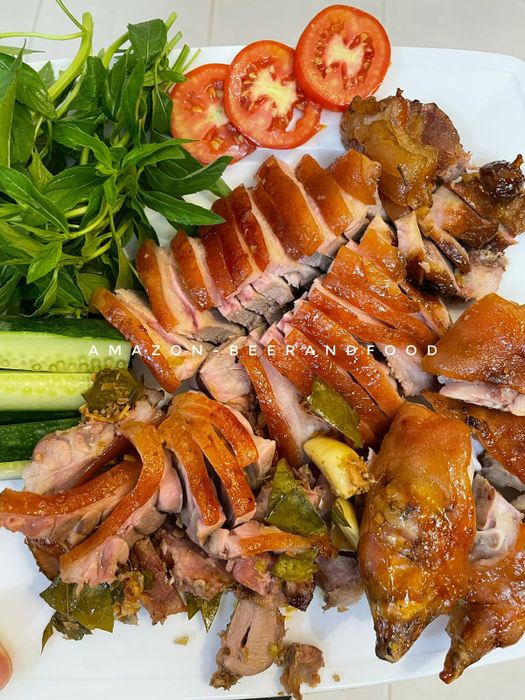 Thưởng thức đồ ăn ngon và uống bia chất lượng tại AmaZon - Beer and Food Phú Yên.
