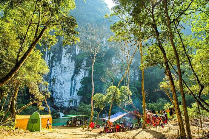 Vẻ đẹp tự nhiên của hang Thủy Cung Quảng Bình 4
