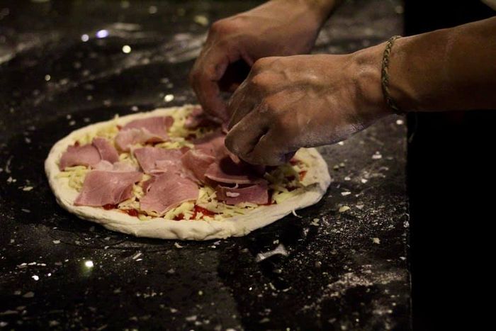 Aladdin Pizza - Thưởng thức pizza ngon số 1 Phú Quốc với ưu đãi đặc biệt cho dạ dày của bạn chỉ 33