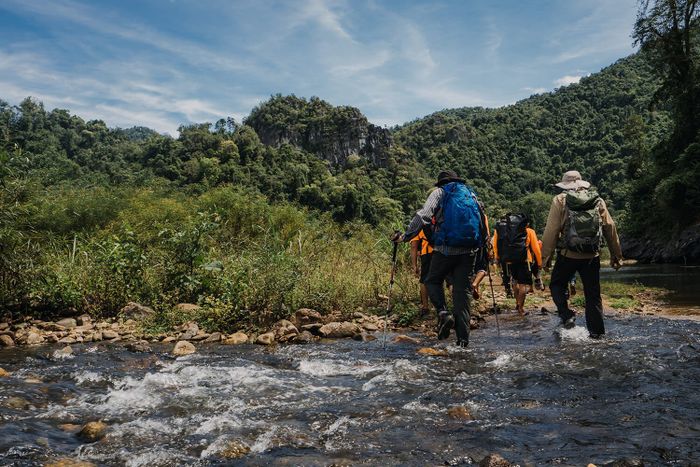 Gợi ý lịch trình trekking Hang Én 2 ngày 1 đêm cực kỳ an toàn 3