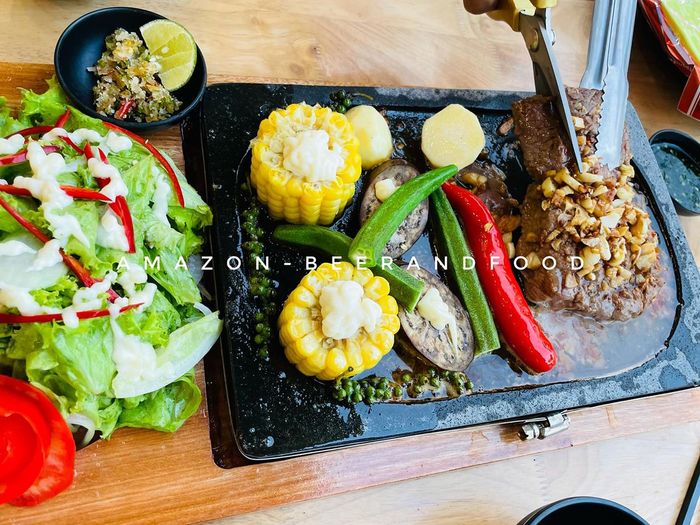 Thưởng thức đồ ăn ngon và thức uống bia chất lượng tại AmaZon - Beer and Food Phú Yên.