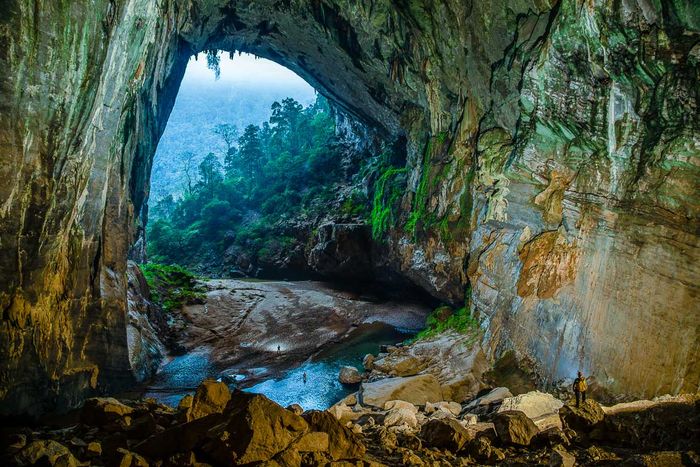 Khám phá Hang Én Quảng Bình cùng bạn bè lại một lần nữa!