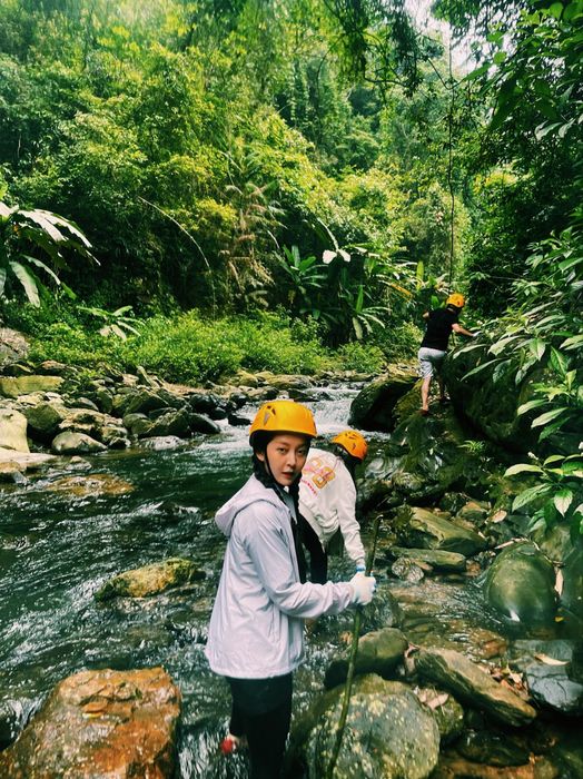 Đánh giá cung đường Trekking Quảng Bình vượt qua Thác Dương Cầm đẹp tuyệt vời 6