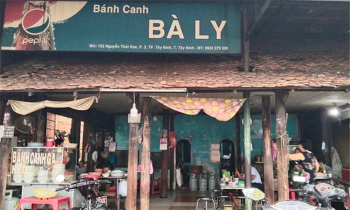 Bánh canh Bà Ly Tây Ninh nổi tiếng với hương vị đặc sắc, không thể cưỡng lại