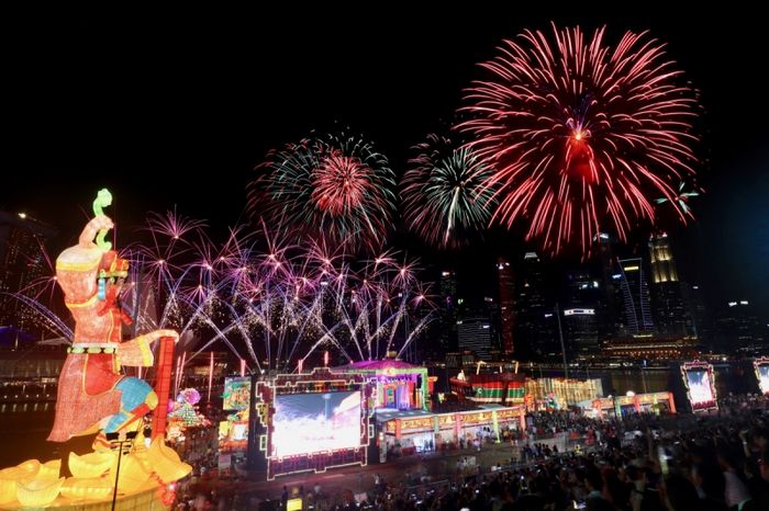 Lễ hội River Hongbao được tổ chức định kỳ tại vịnh Marina và nhà hát Esplanade để chào đón năm mới.