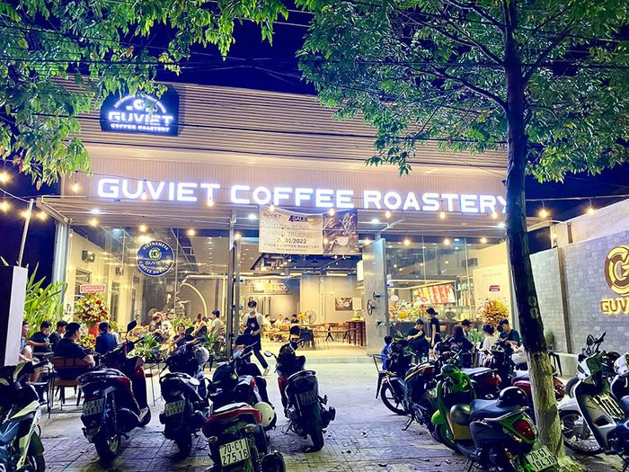 Gu Việt Roastery, một trải nghiệm không gian độc đáo và sáng tạo.