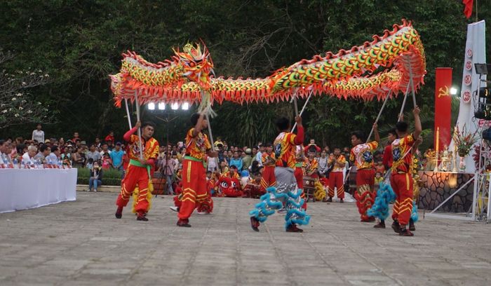 Lễ hội truyền thống hang Kim Quang, một nét đặc sắc của mùa xuân tại núi Bà 5