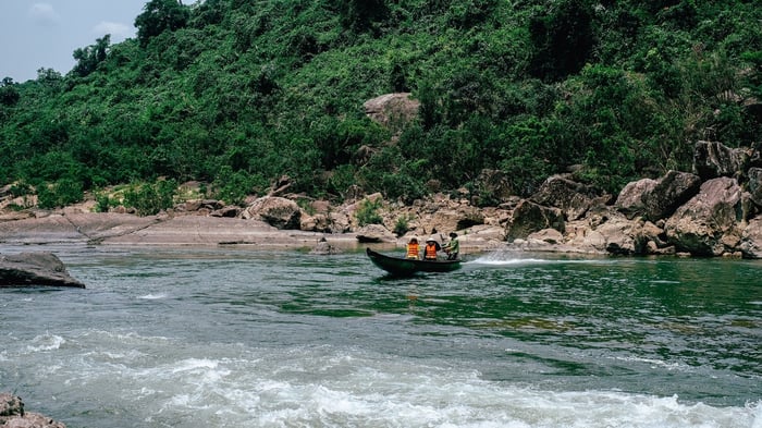 Khám phá Sông Long Đại Quảng Bình và trải nghiệm những điều thú vị không ngừng