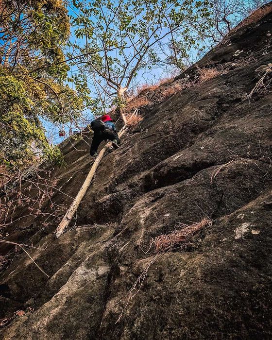 Hành trình Trekking núi Bà Đen với nhiều cảm xúc khác nhau.