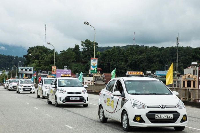 Lễ hội khèn hoa và Mở cổng trời Fansipan - Khám phá lễ hội miền núi Tây Bắc kỳ vĩ 16
