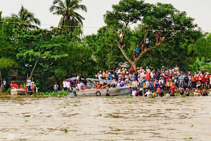 Lễ hội đua ghe ngo Sóc Trăng gắn kết tinh thần đoàn kết cộng đồng 9