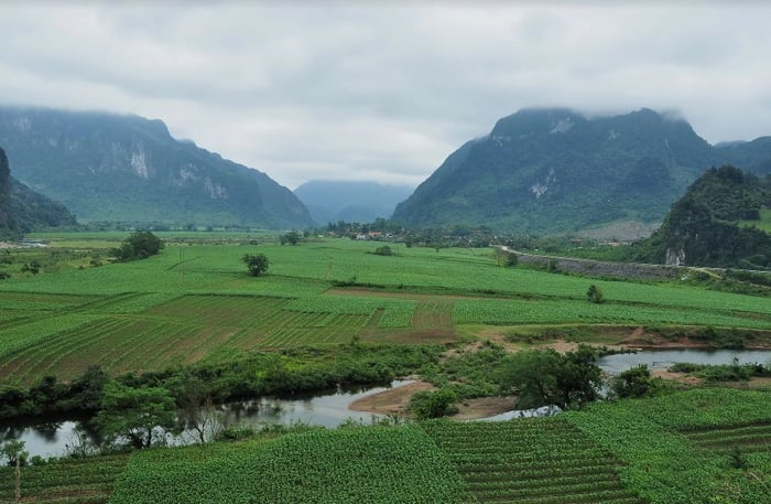 Khám phá làng Mô Quảng Bình sâu trong rừng đại ngàn.