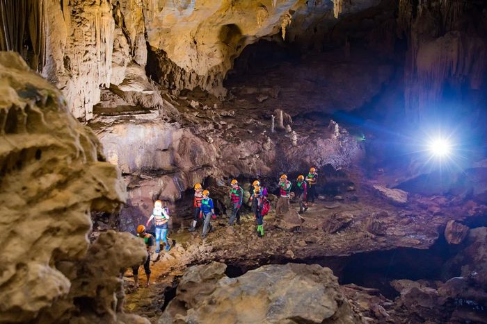 Lịch trình khám phá Tú Làn 4N3Đ và trải nghiệm đầy đủ 4