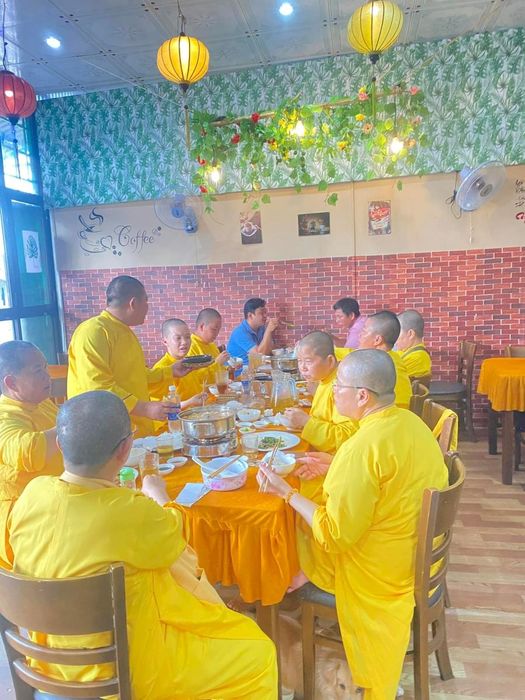 Nhà hàng Ẩm thực Chay Hoa Sen Vĩnh Long đem lại bữa ăn tốt cho sức khỏe