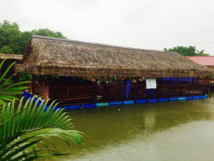 Trở về với không gian quê sông nước tại nhà hàng Sông Rạch Hào 3