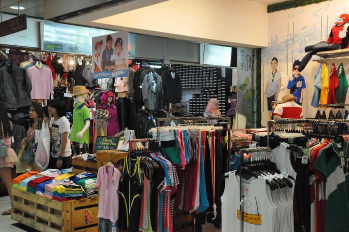 Đánh giá về sự sầm uất và nhộn nhịp của chợ Pratunam - điểm mua sắm số một Bangkok