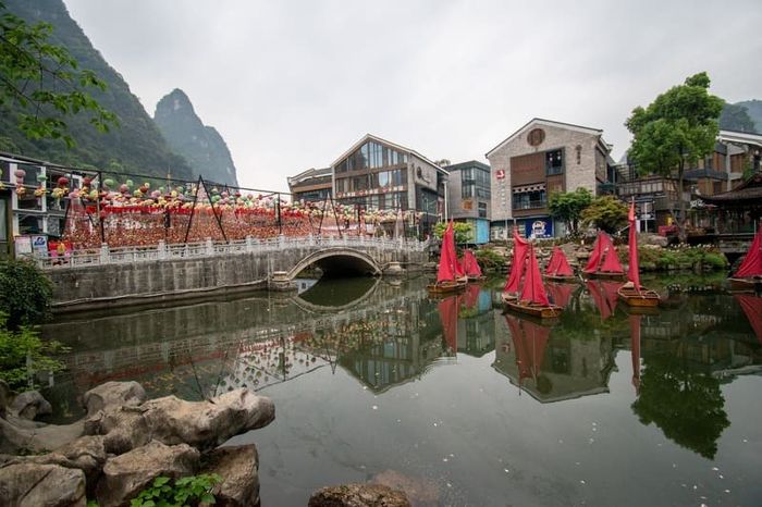 Khám phá văn hóa phong phú của Giang Tô qua những dòng sông mênh mông.