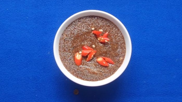 Mắm ruốc Vũng Tàu đậm đà với hương vị đặc trưng rất ấn tượng.