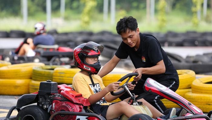 Trải nghiệm đua xe Go Kart sống động cho team đam mê tốc độ 4