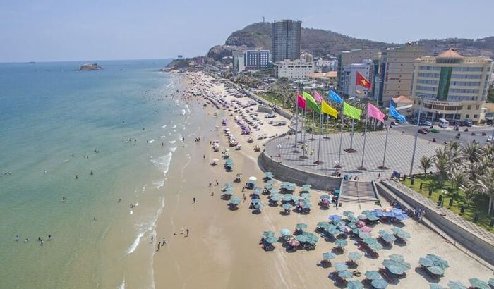 Quảng trường Vũng Tàu, điểm đón gió biển sôi động nơi phố biển nhộn nhịp 5