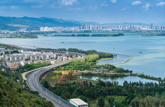 Tìm về Côn Minh, chiêm ngưỡng vẻ đẹp của thành phố mùa xuân dưới ánh nắng ấm 4