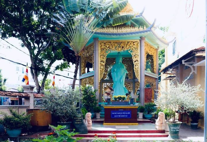 Thăm quan Linh Sơn Cổ Tự - Ngôi chùa có tuổi đời lâu nhất ở Vũng Tàu 8