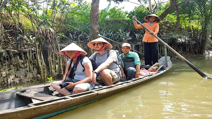 Cù Lao Tân Phong Tiền Giang và cuộc sống trên dòng sông Tiền mang lại cảm giác lênh đênh đầy bình yên.