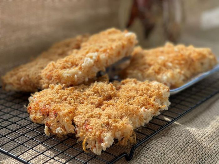 Top 10 địa chỉ bán cơm cháy chà bông Sài Gòn thơm ngon, giòn rụm 9