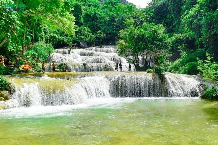 Hành trình chinh phục Thác Mây Thanh Hóa - nàng thơ đậm chất rừng già.