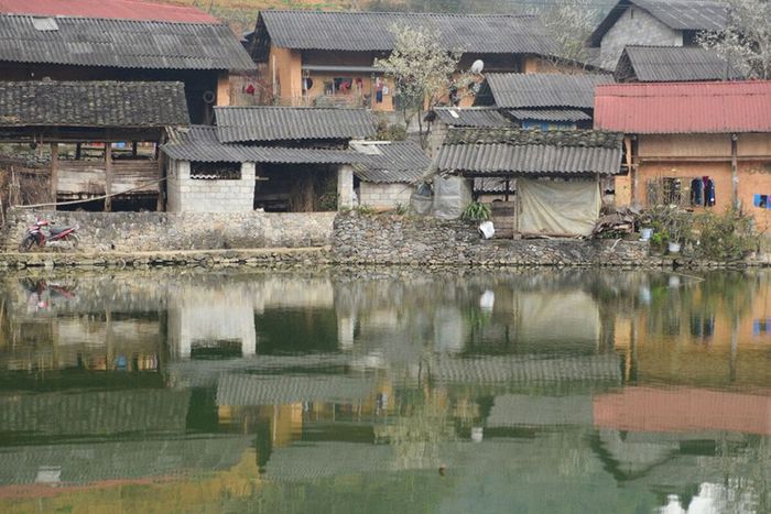 Tổng cộng có 4 khu nhà cổ ở Hà Giang với vẻ đẹp êm đềm, tràn ngập không khí thơ mộng.