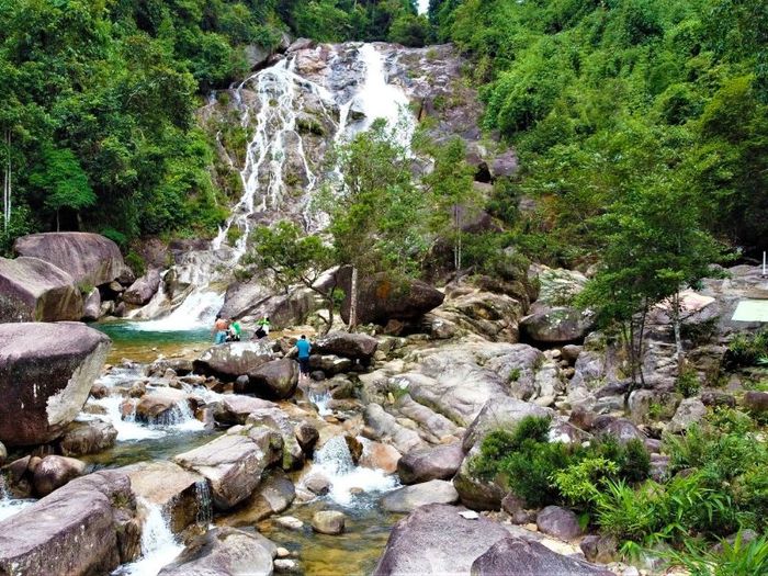 Thác Ma Hoa hoang sơ, kỳ vĩ gắn liền với truyền thống cổ xưa