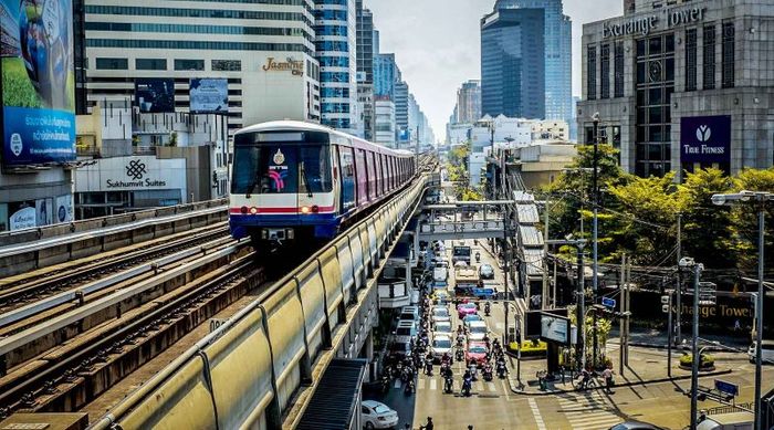 Chùa Vàng Thái Lan, điểm tâm linh nổi tiếng tại Bangkok.