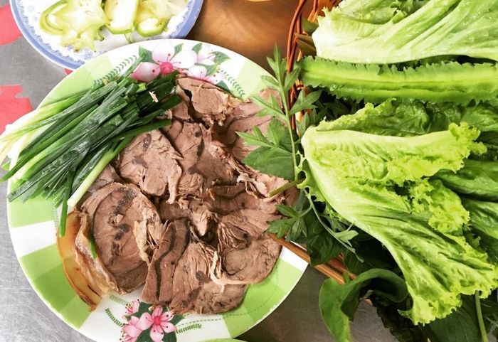 Khám phá top 7 quán bò tơ Củ Chi thơm ngon, chính gốc 8