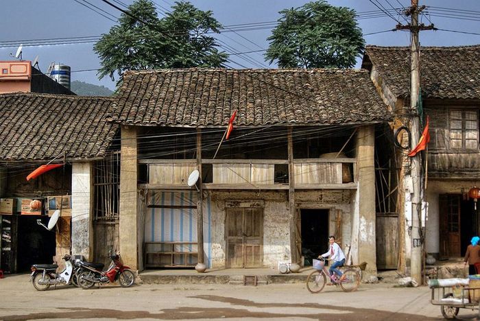 Có đến 4 khu nhà cổ ở Hà Giang với vẻ đẹp êm đềm đậm chất thơ.