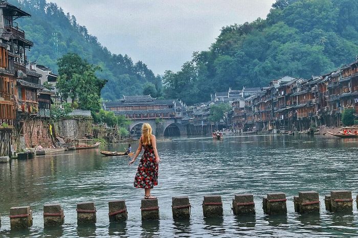 Phượng Hoàng Cổ Trấn là nơi phản ánh sâu sắc văn hóa Trung Hoa cổ đại
