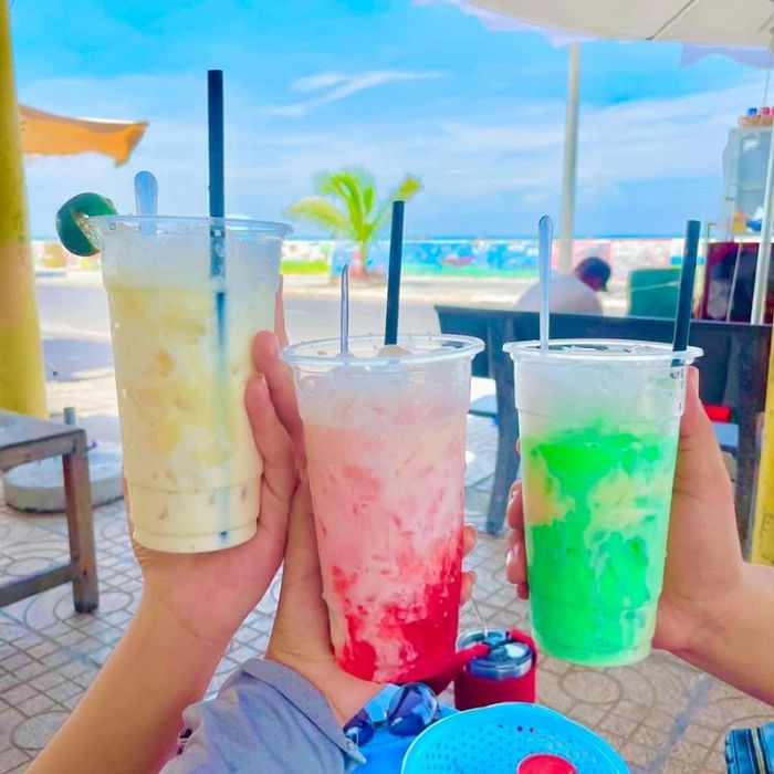 Ghé bờ kè Phước Hải để nghe tiếng sóng biển Vũng Tàu xô bờ 10
