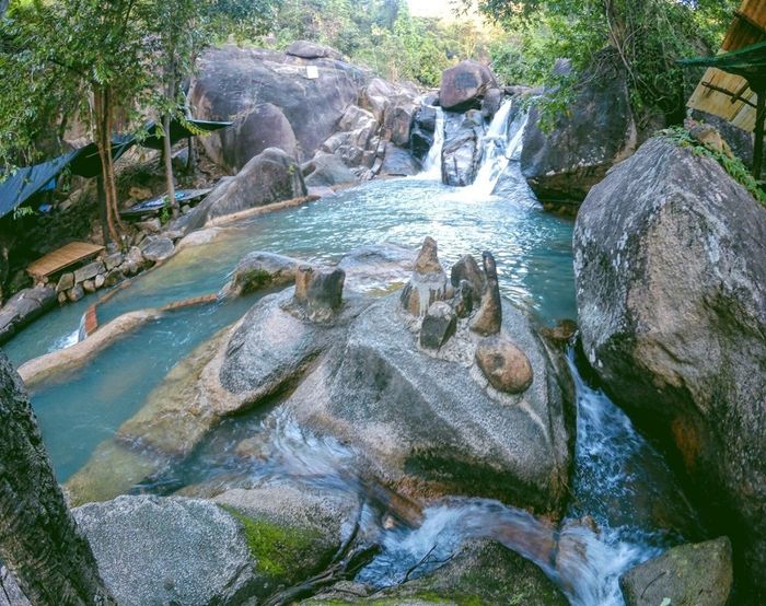 Đến Suối Đá Vũng Tàu tắm mát trong không khí tự nhiên phần 9