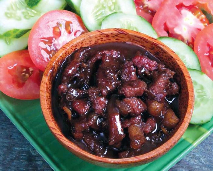 Món mắm ruốc Vũng Tàu đậm đà với hương vị đặc trưng gây ấn tượng mạnh.